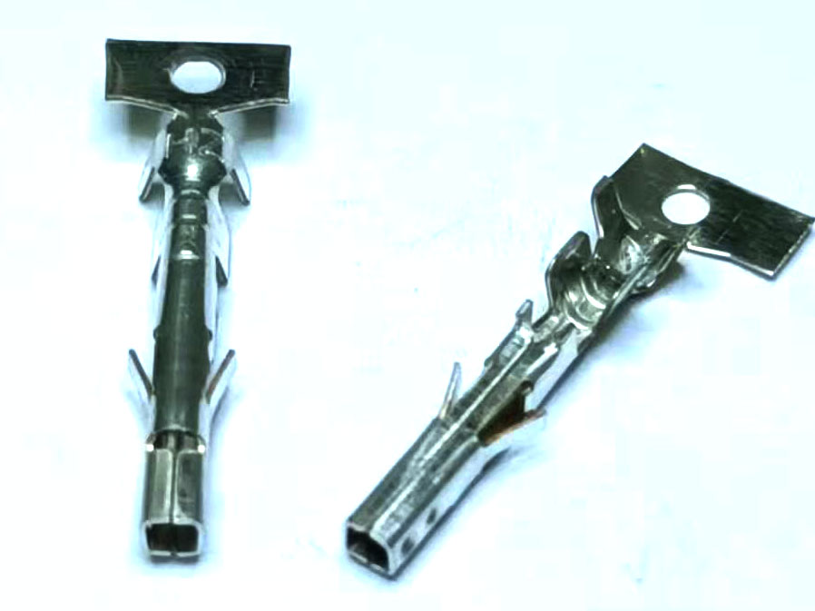 4.2mm Pitch Female TER  低脚 方孔